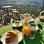 Grandpas House * Gjirokastër