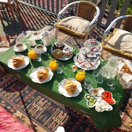 Grandpas House Gjirokastër