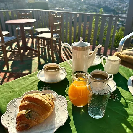 Grandpas House * Gjirokastër
