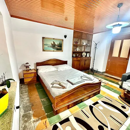 Guest house Grandpas House Gjirokaster