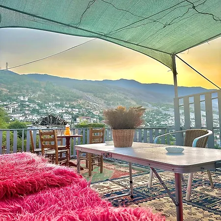 Grandpas House * Gjirokaster