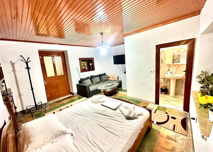 게스트하우스 Grandpas House Gjirokastër