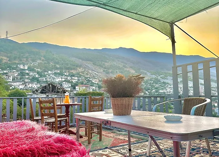 Grandpas House * Gjirokastra
