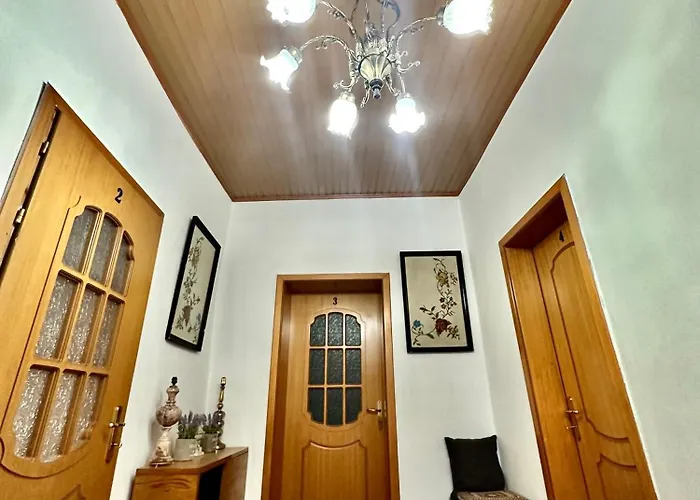 Grandpas House Pensjonat Gjirokastra